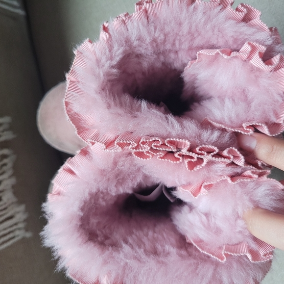 Girl uggs - Picture 6 of 7